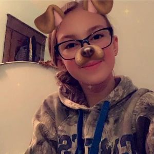 Meet your Posher, Daphne